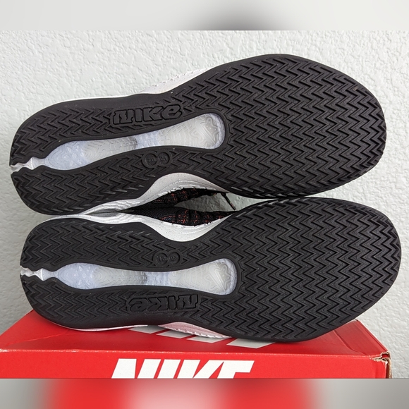 NIKE Cosmic Unity - Picture 10 of 10